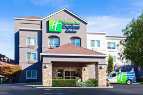  Holiday Inn Express & Suites Oakland - Airport, an IHG Hotel  Окленд